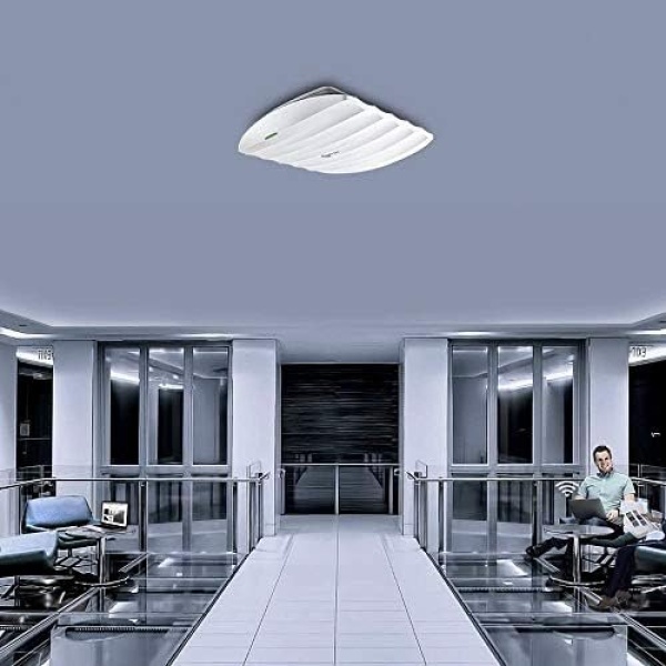 TP-Link EAP245 V3 | Omada AC1750 Gigabit Wireless Access Point | Business WiFi - Image 7
